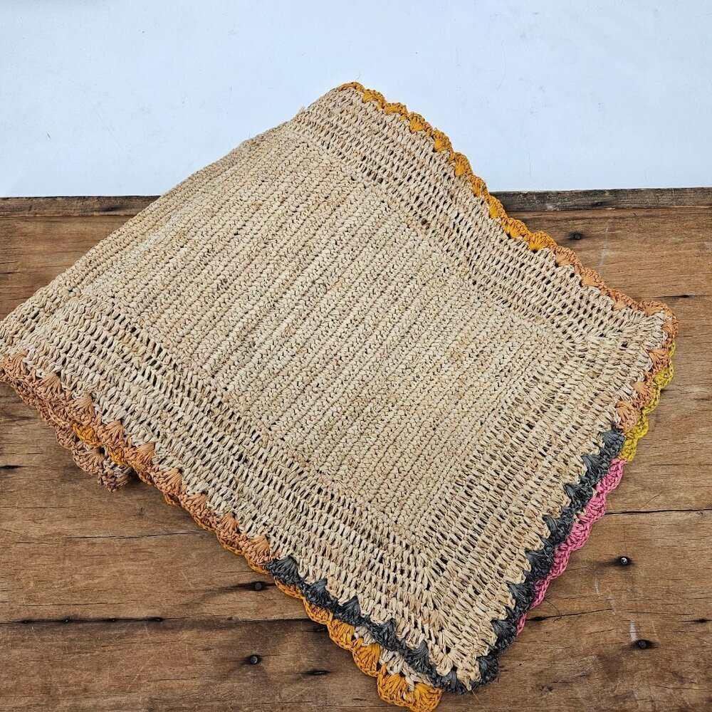 NWOT Payton James Aura Raffia Table Runner 14x56 Beige Scallop Edge